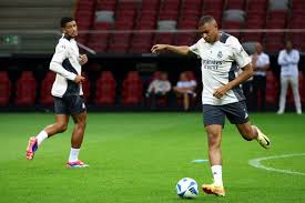 终保持着一 终保持着一